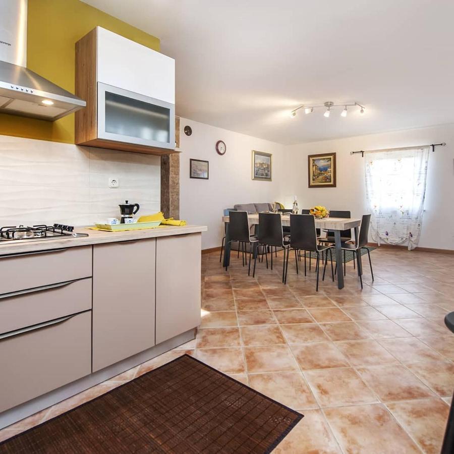 Casa Valeluna Ровінь Екстер'єр фото